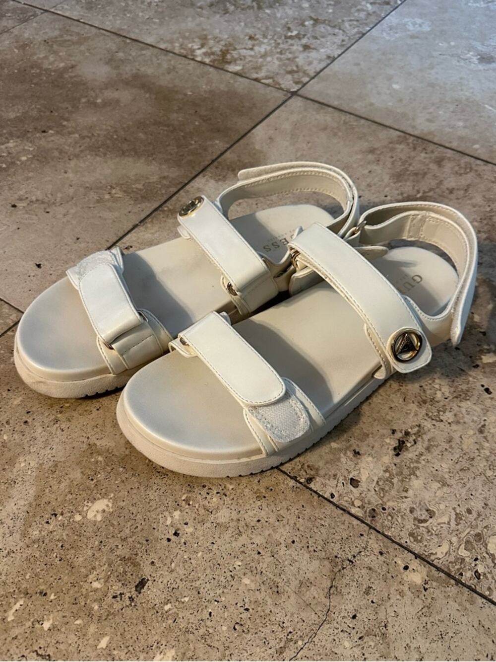 Cream adjustable velcro logo comfort Guess Sandals